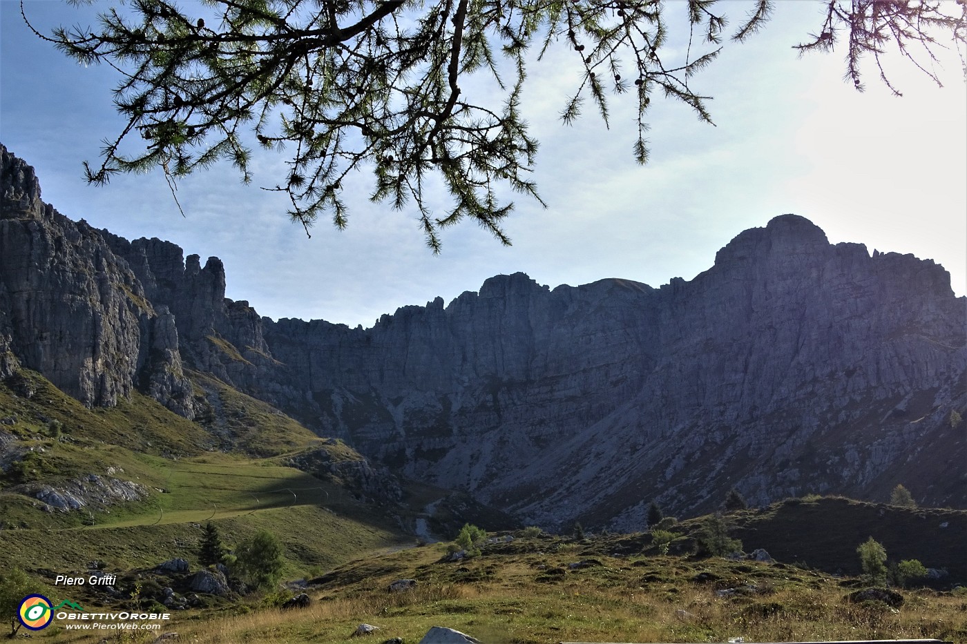 11 Dal Rif. Lecco vista sullo Zucco Pesciola e  Zuccone Campelli.JPG